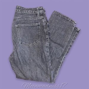 Hardly worn black PacSun mom jeans.🖤